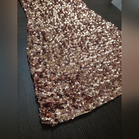 Gold Sequin Party Dress | Medium | Amber Blue - Picture 4 of 5